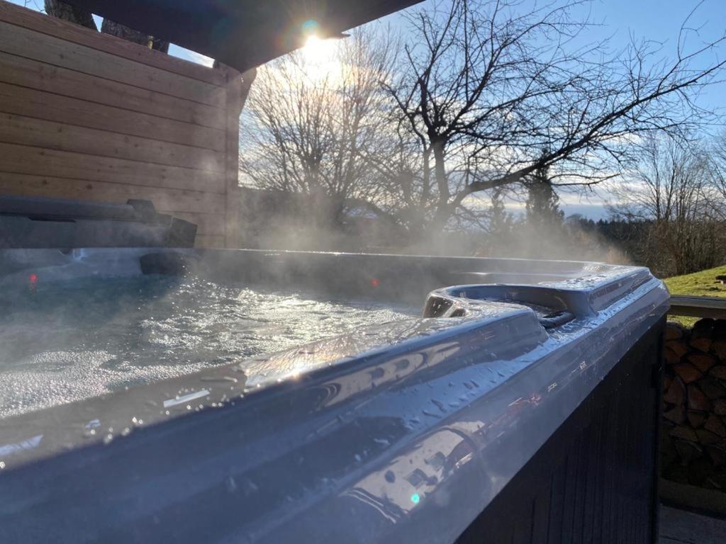 Alpenblick Nahe Muenchen Mit Outdoor Whirlpool - 21 Min Von Muenchen Mit Zug Assling 外观 照片